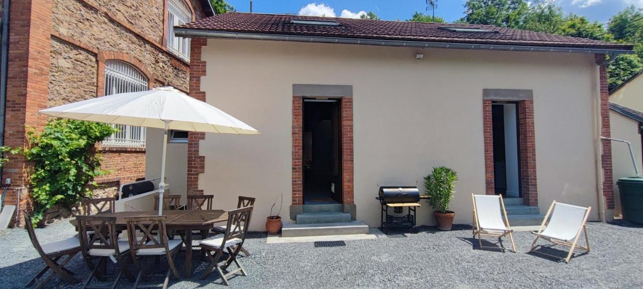 Familial De La Bastide Du Puech *